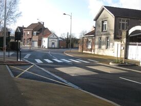 Rue Henri Maurice Carrefour Avenue des Charmes