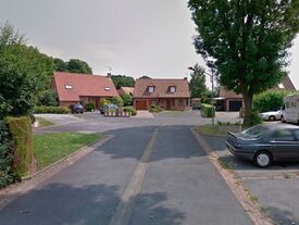 Allée des frênes